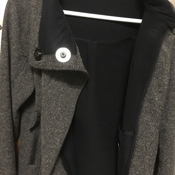 Lululemon Jacket - Picture 4 of 7